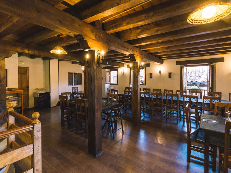 Restaurante y Vivienda en Orbaneja del Castillo