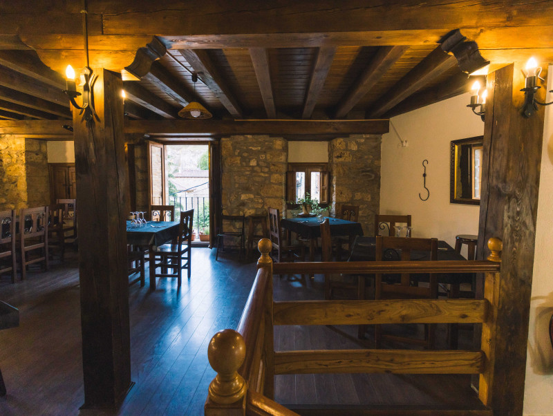 Restaurante y Vivienda en Orbaneja del Castillo