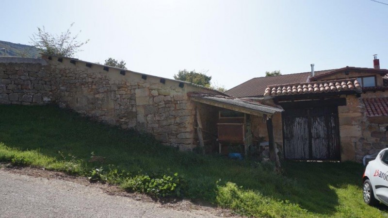 Casa con finca en Valderredible