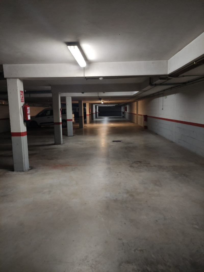 Venta de piso ático, con plaza de garaje y trastero en Valles, Reocin