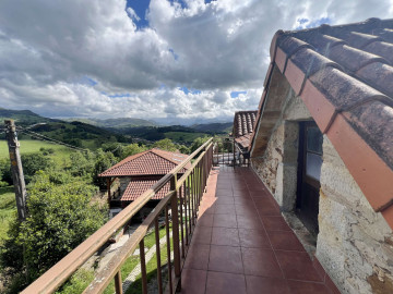Casas o chalets en Venta en Ampuero Ref #037632 Foto 20-Carrousel