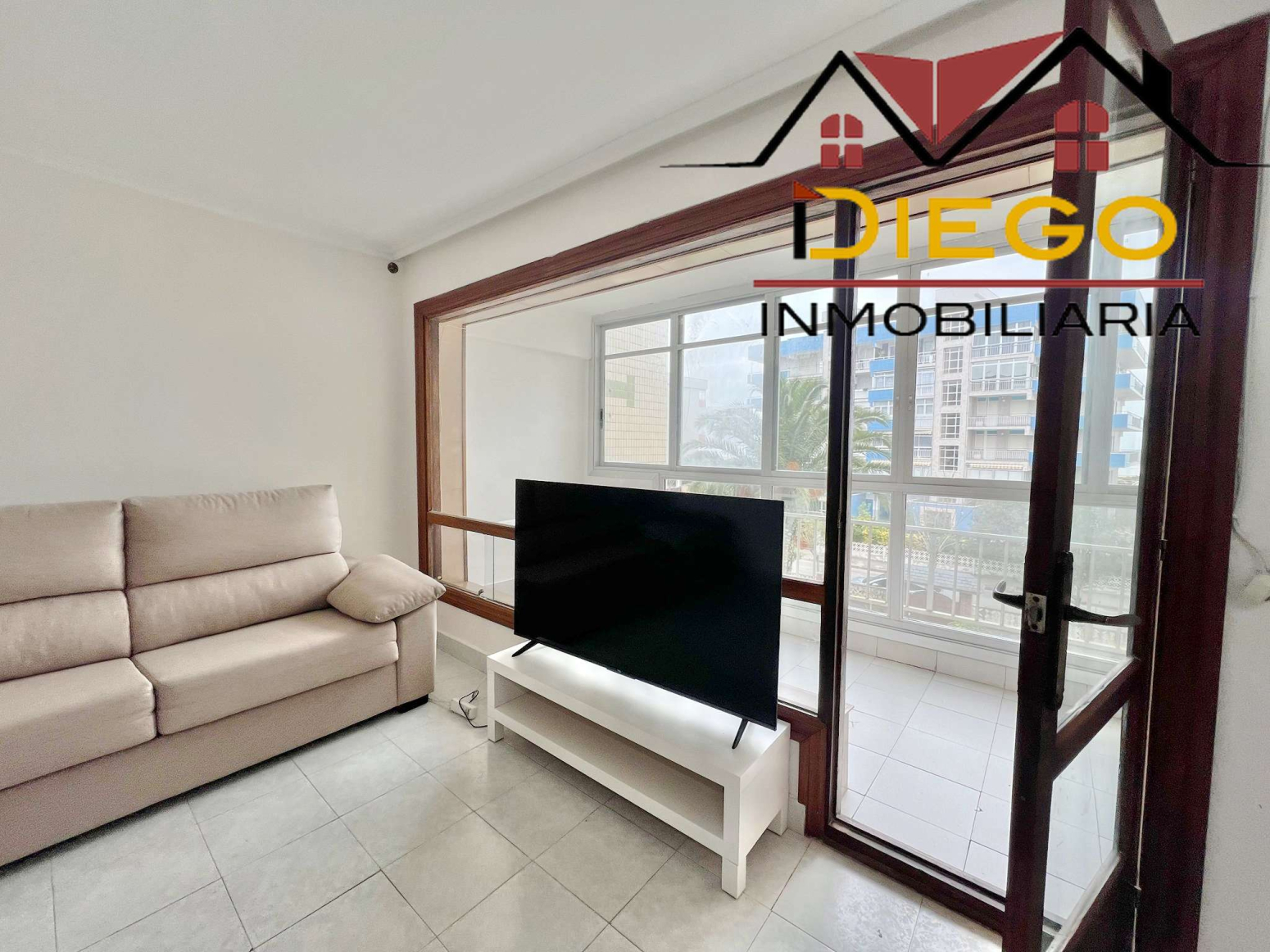 Pisos en Venta en Laredo Ref #037633 Foto 1