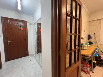 Pisos en Venta en Laredo Ref #037633 Foto 6-Carrousel