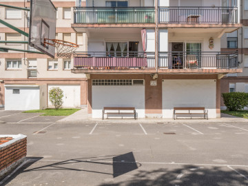 Pisos en Venta en Laredo Ref 039305 Foto 11-Carrousel