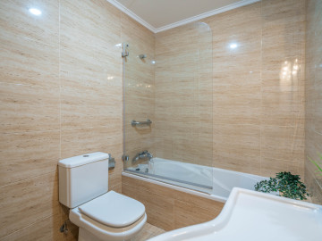 Pisos en Venta en Laredo Ref 039308 Foto 38-Carrousel