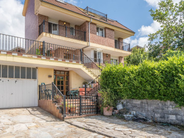 Casas o chalets en Venta en Limpias Ref 039310 Foto 99-Carrousel