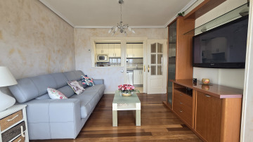 Pisos en Venta en Laredo Ref 0358046 Foto 8-Carrousel