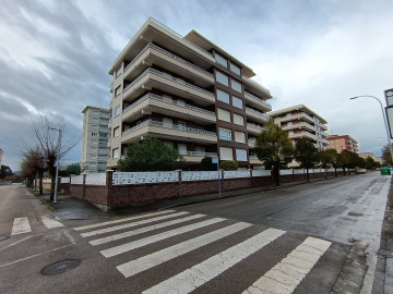Pisos en Venta en Laredo Ref 0355262 Foto 0-Carrousel