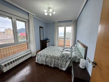 Pisos en Venta en Laredo Ref 0355262 Foto 27-Carrousel