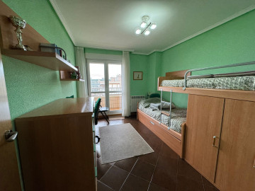 Pisos en Venta en Laredo Ref 0355262 Foto 32-Carrousel