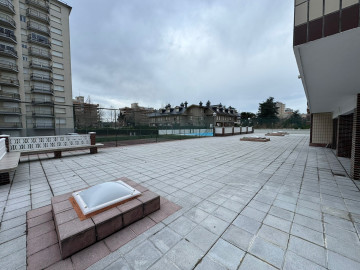 Pisos en Venta en Laredo Ref 0355262 Foto 4-Carrousel