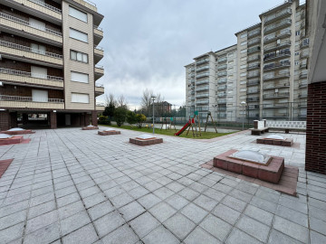 Pisos en Venta en Laredo Ref 0355262 Foto 2-Carrousel
