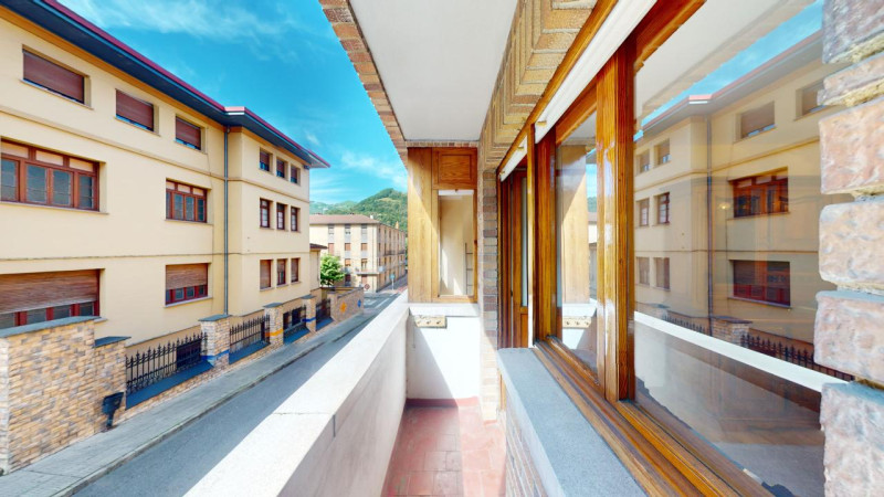 Gran piso con terrazas en Pola de Laviana, Asturias