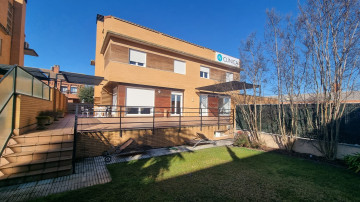 Casas o chalets-Venta-Lardero-1559428