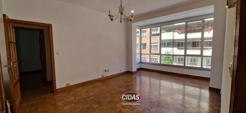 PISO EN FUERTES ACEVEDO
